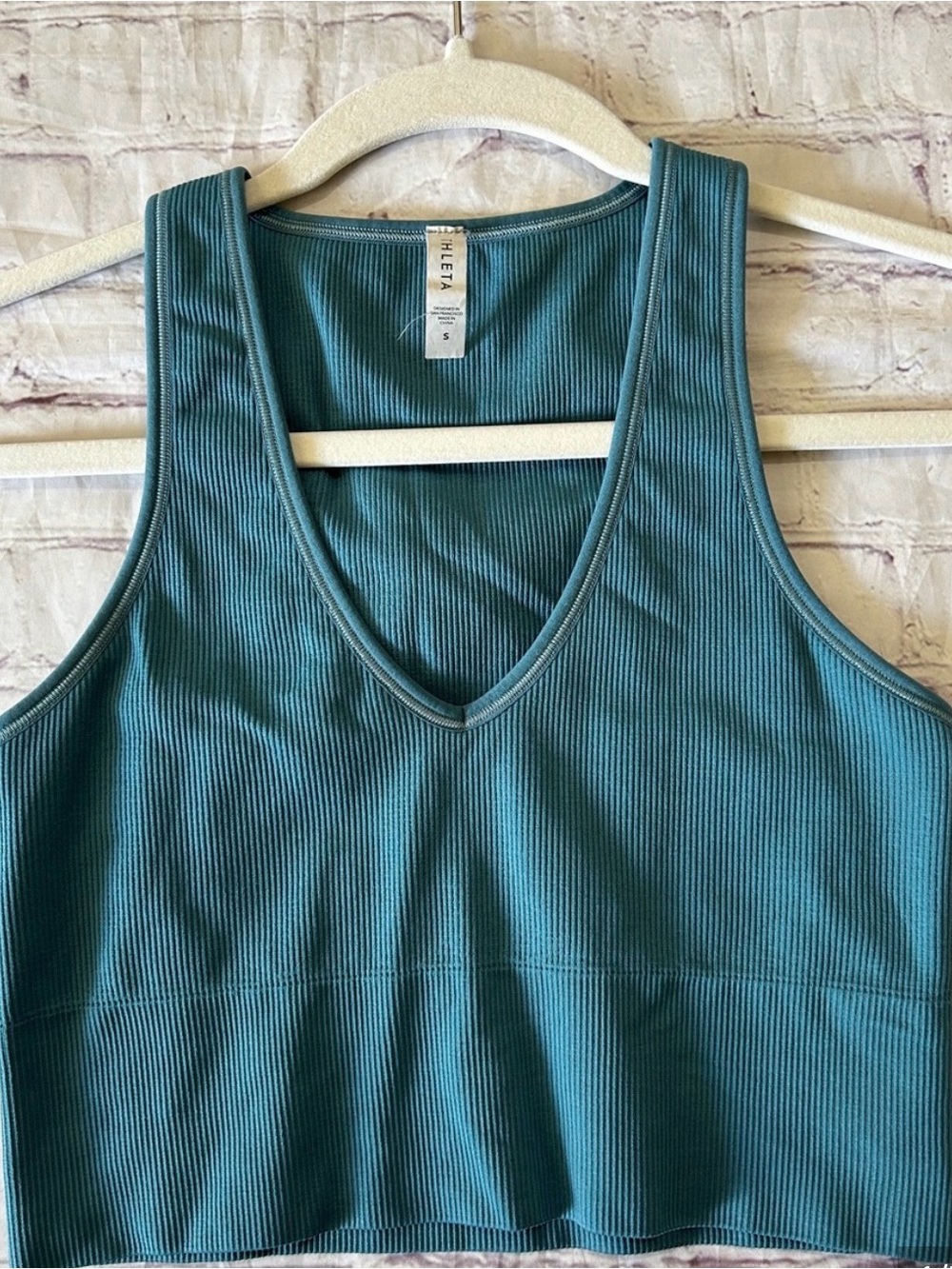 Athleta Aurora Seamless Teal Ribbed V-Neck Tank Top